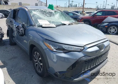 2025 Toyota Corolla Cross Hybrid S z USA, uszkodzony, nr VIN 7MUFBABG9SV073507